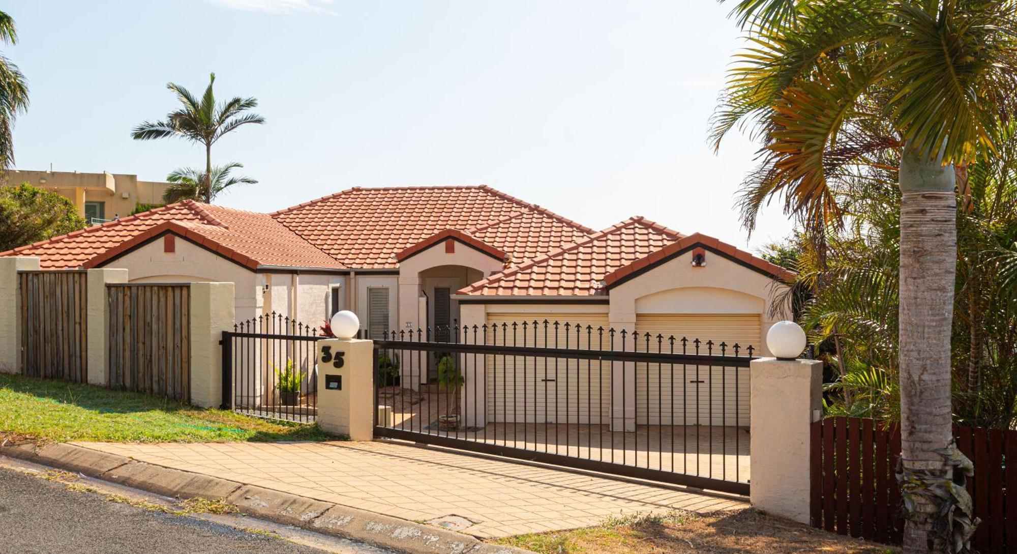 Bella Vista - Spectacular Ocean Views & Continental Breakfast Apartment Yeppoon Exterior photo